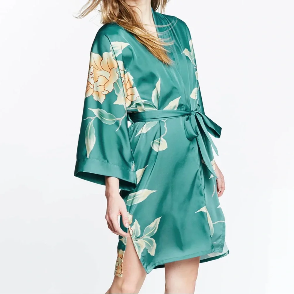 Green Floral Kimono Robe with Sash - Picture 1 of 12